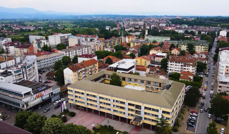 apartman 21 kraljevo stan na dan pogled na grad