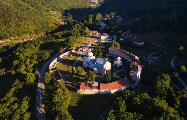 hotel sunce kraljevo smeštaj sa restoranom i parkingom